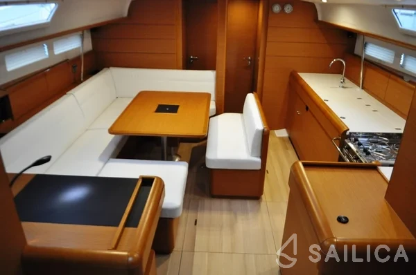 Sun Odyssey 519 - Yacht Charter Sailica
