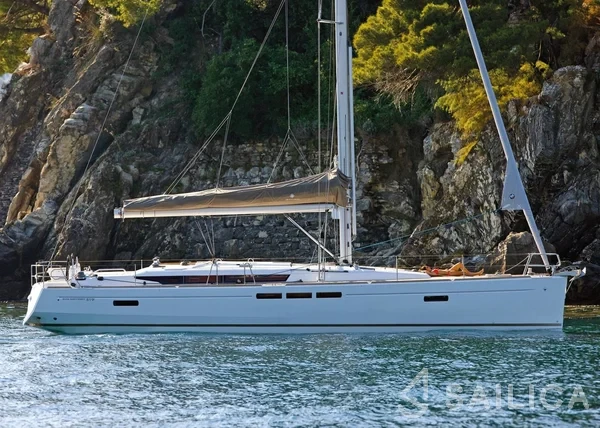 Sun Odyssey 519 - Yacht Charter Sailica