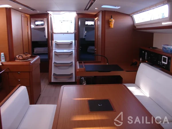 Sun Odyssey 519 - Yacht Charter Sailica