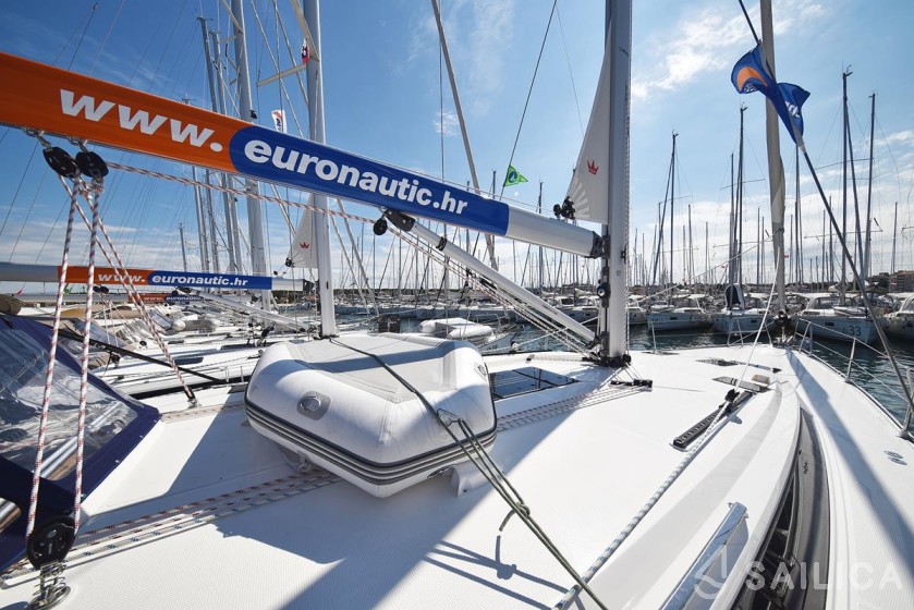 Bavaria 51 Cruiser - Yacht Charter Sailica