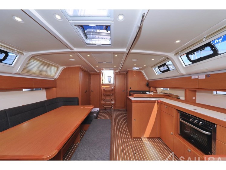 Bavaria 51 Cruiser - Yacht Charter Sailica