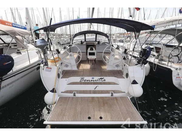 Bavaria 51 Cruiser - Yacht Charter Sailica