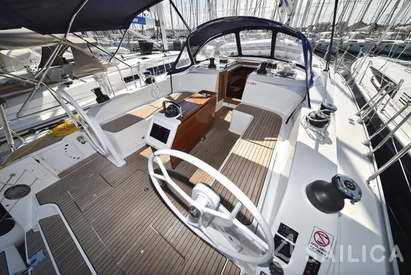 Bavaria 51 Cruiser - Yacht Charter Sailica