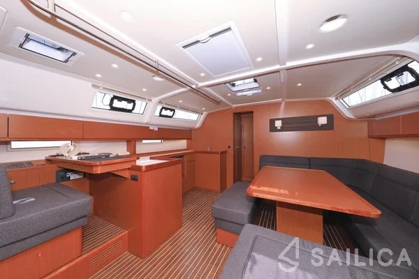 Bavaria 51 Cruiser - Yacht Charter Sailica