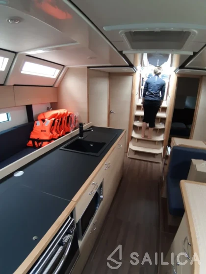 D&D Kufner 50 - Yacht Charter Sailica