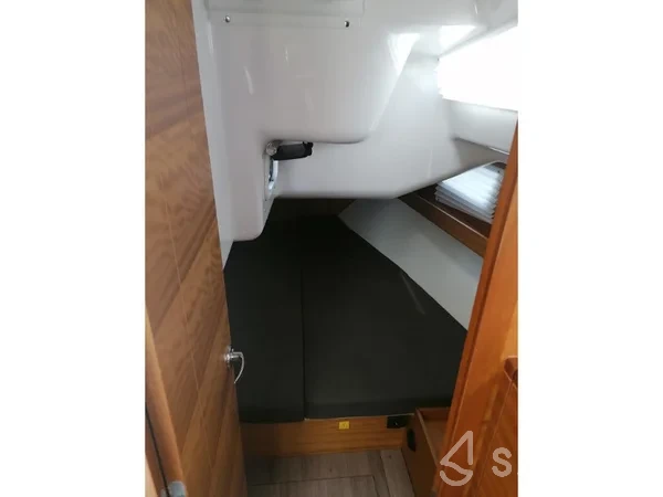 Elan 40.1 - Yacht Charter Sailica