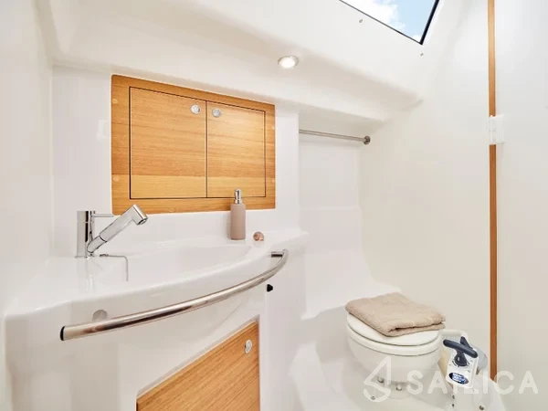 Elan 40.1 - Yacht Charter Sailica