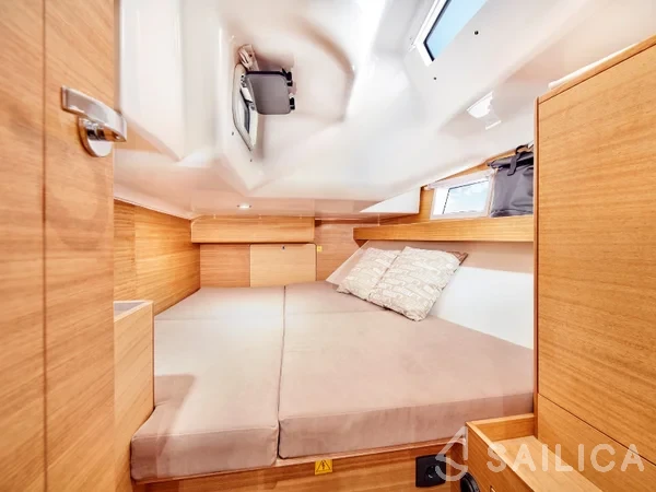 Elan 40.1 - Yacht Charter Sailica