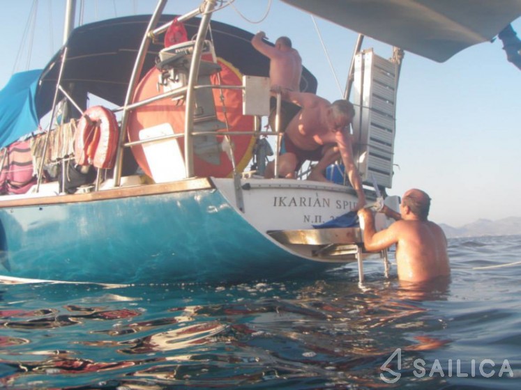 Jeanneau 41 - Yacht Charter Sailica