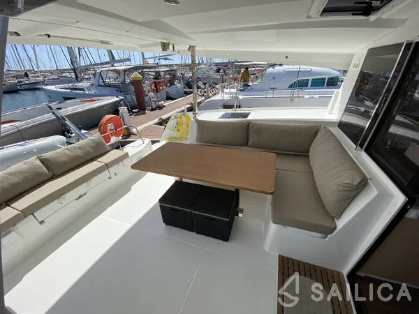 Lucia 40 - Yacht Charter Sailica