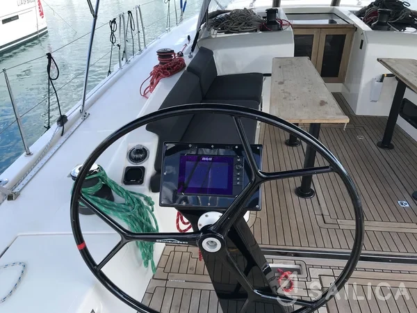 More 55 - Yacht Charter Sailica