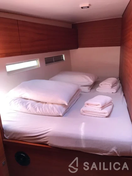 More 55 - Yacht Charter Sailica