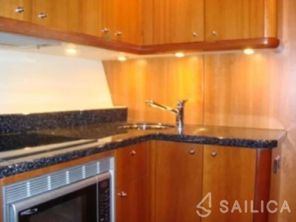 Manhattan 50 - Yacht Charter Sailica