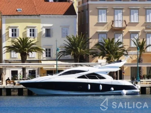 Manhattan 50 - Yacht Charter Sailica