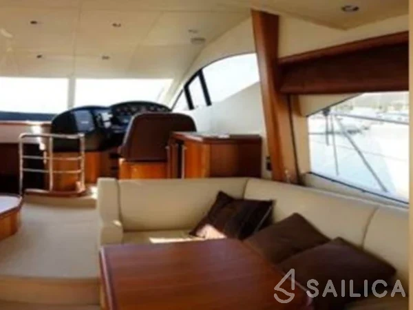 Manhattan 50 - Yacht Charter Sailica