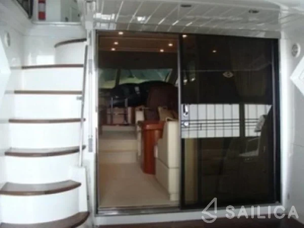 Manhattan 50 - Yacht Charter Sailica