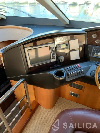Manhattan 50 - Yacht Charter Sailica