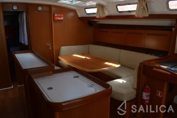 Cyclades 50.5 - Yacht Charter Sailica