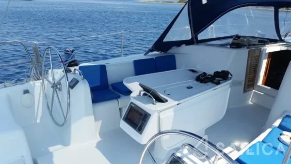 Cyclades 50.5 - Yacht Charter Sailica