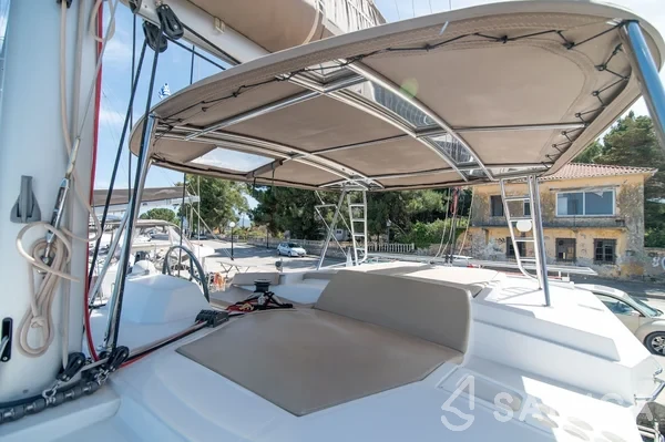 Bali 4.1 - Yacht Charter Sailica