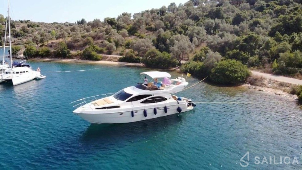 Azimut 46 - Yacht Charter Sailica