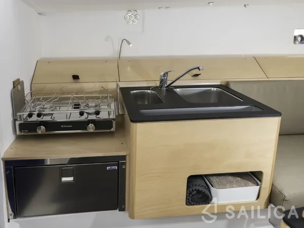 Pogo 30 - Yacht Charter Sailica