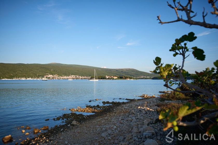 Sun Odyssey 349 - Yacht Charter Sailica