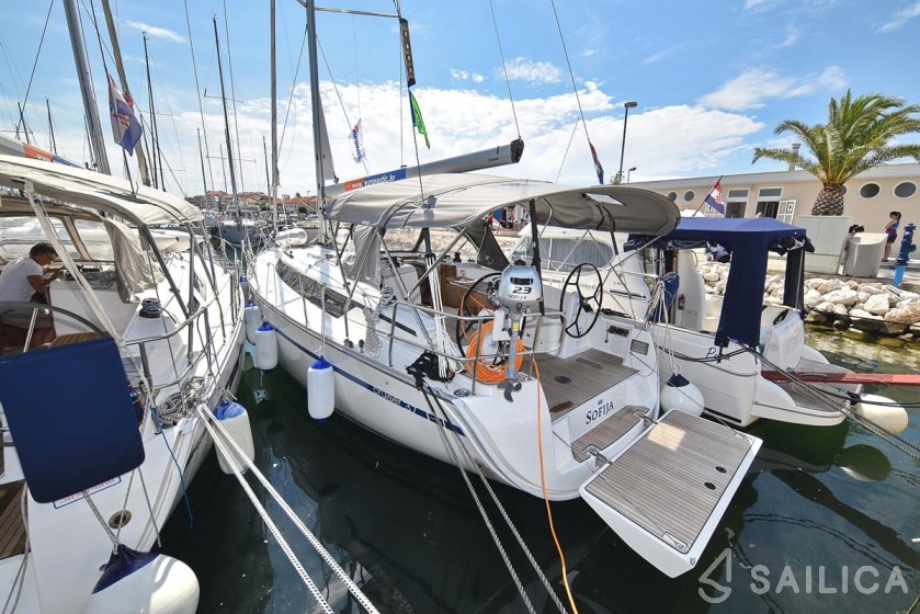 Bavaria 37 Cruiser - Yacht Charter Sailica