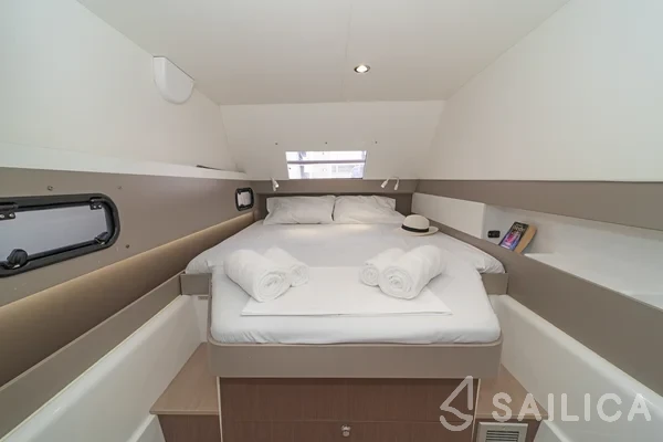 Bali 4.3 - Yacht Charter Sailica