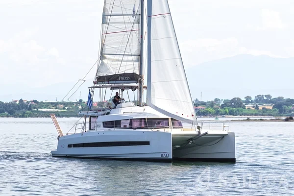 Bali 4.3 - Yacht Charter Sailica