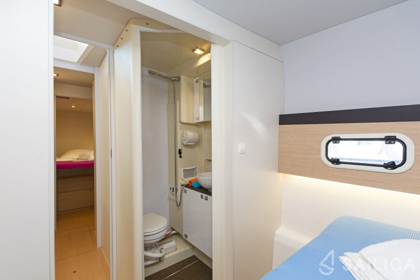 Bali 4.3 - Yacht Charter Sailica