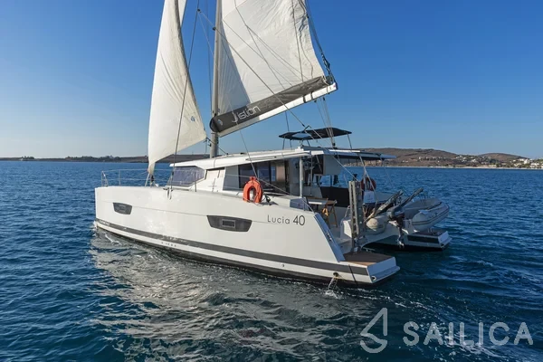 Lucia 40 - Yacht Charter Sailica