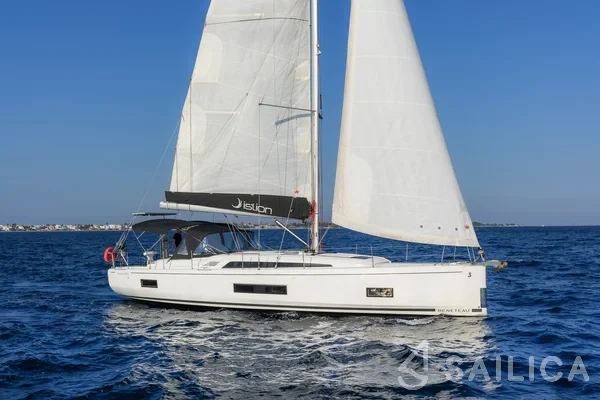 Oceanis 46.1 - Yacht Charter Sailica