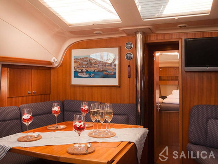 Elan 434 Impression - Yacht Charter Sailica