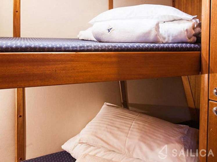 Elan 434 Impression - Yacht Charter Sailica