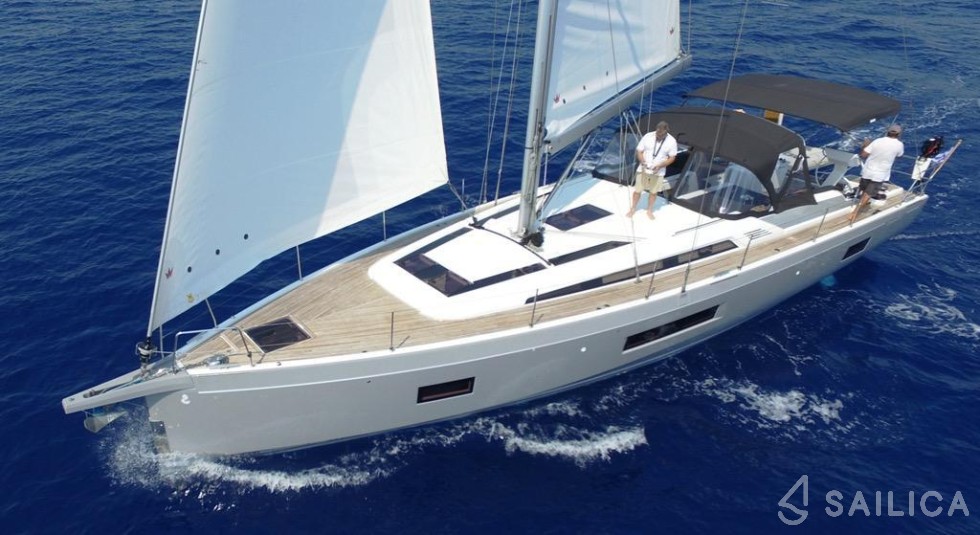 Oceanis 51.1 - Yacht Charter Sailica
