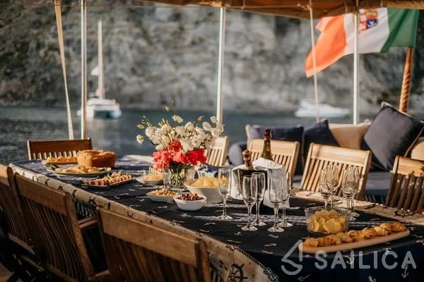 Gulet - Yacht Charter Sailica
