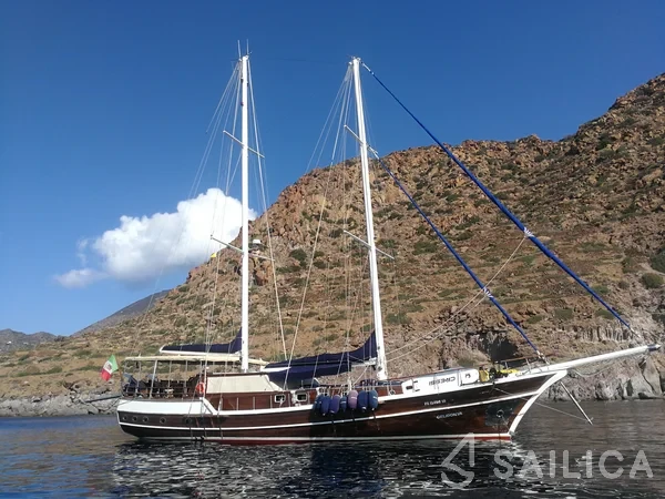 Gulet - Yacht Charter Sailica