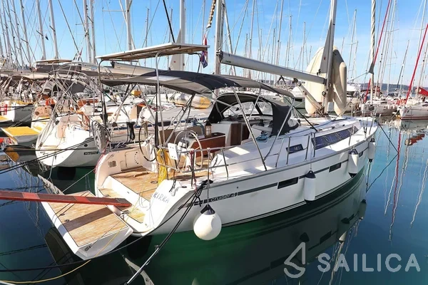 Bavaria 41 Cruiser - Yacht Charter Sailica