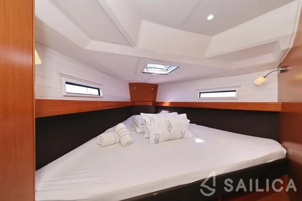 Bavaria 41 Cruiser - Yacht Charter Sailica