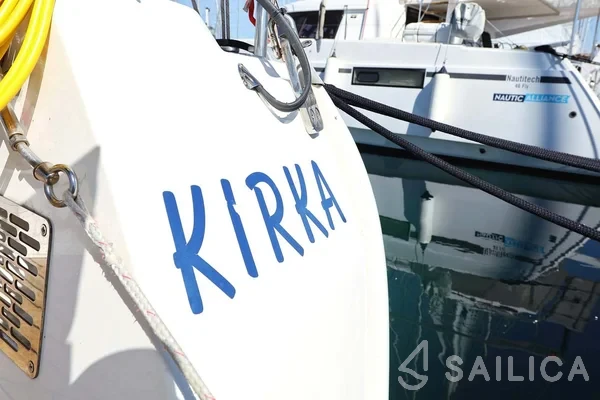 Bavaria 41 Cruiser - Yacht Charter Sailica