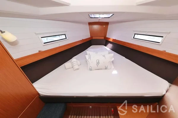 Bavaria 41 Cruiser - Yacht Charter Sailica