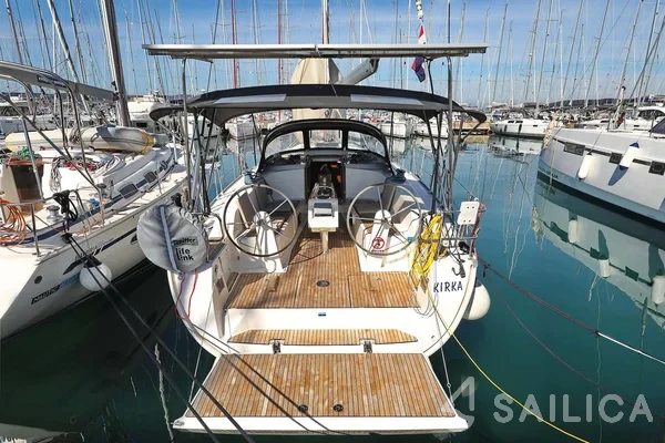 Bavaria 41 Cruiser - Yacht Charter Sailica