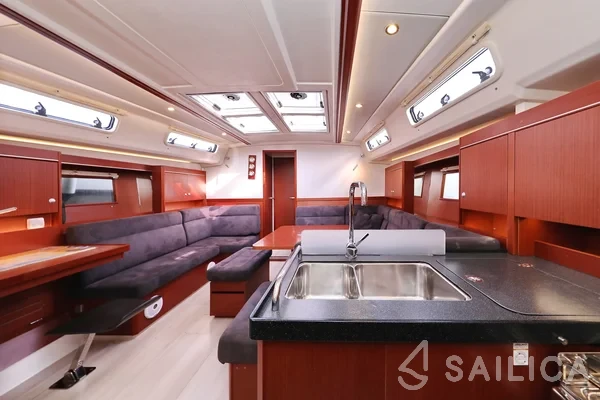 Hanse 455 - Yacht Charter Sailica