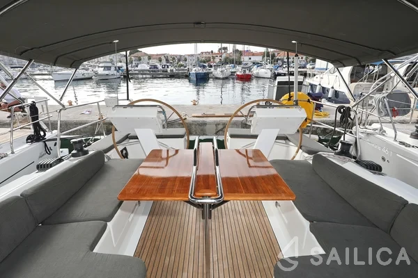 Hanse 455 - Yacht Charter Sailica