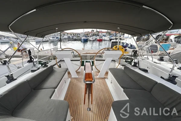Hanse 455 - Yacht Charter Sailica