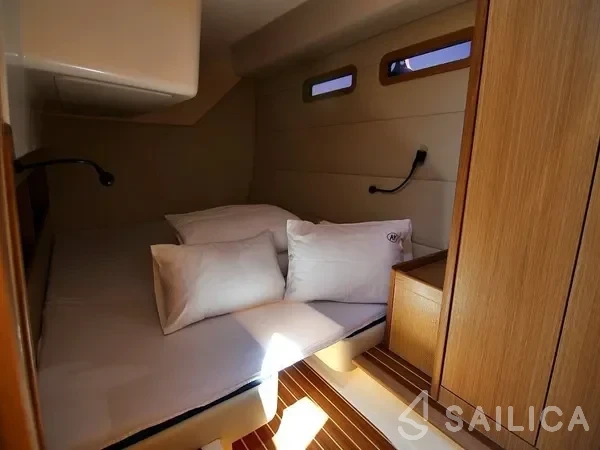 Adriana 44 - Yacht Charter Sailica