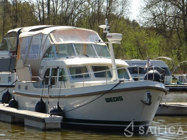 Grand Sturdy 29.9 AC - Yacht Charter Sailica