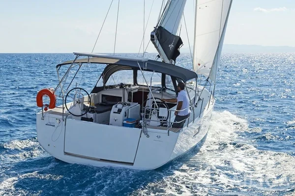 Sun Odyssey 440 - Yacht Charter Sailica