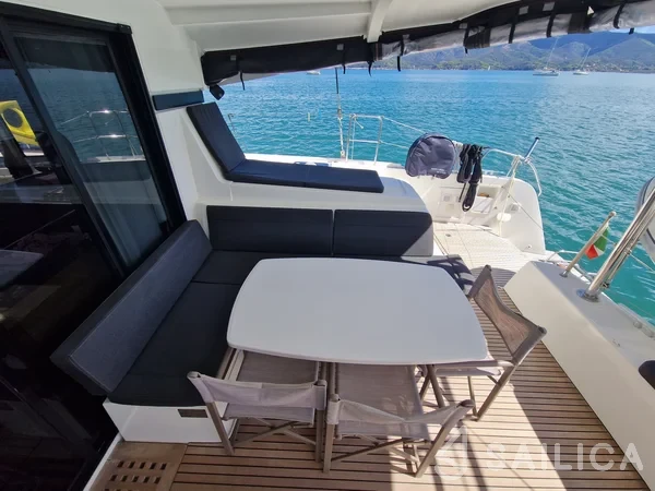 Lagoon 42 - Yacht Charter Sailica
